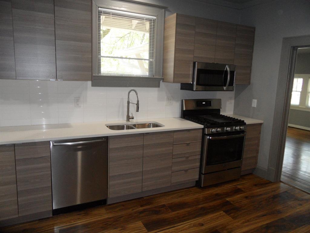 East Columbia Place - Residential