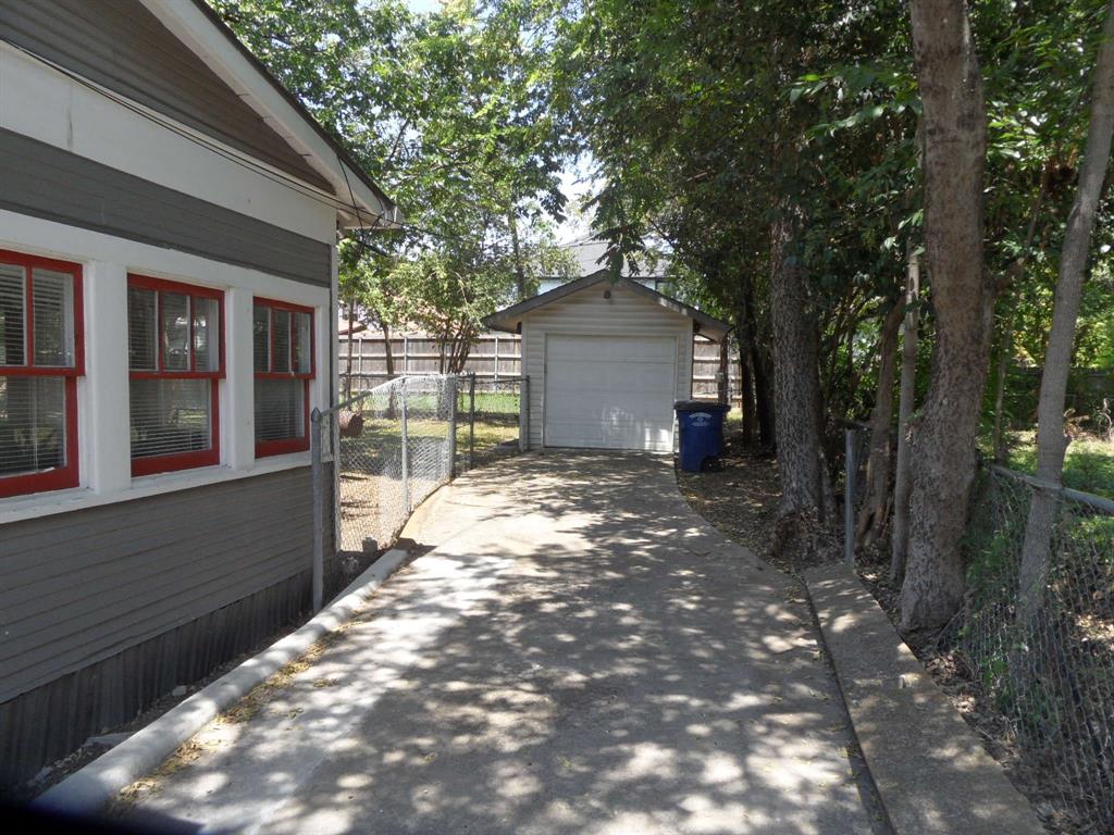 East Columbia Place - Residential