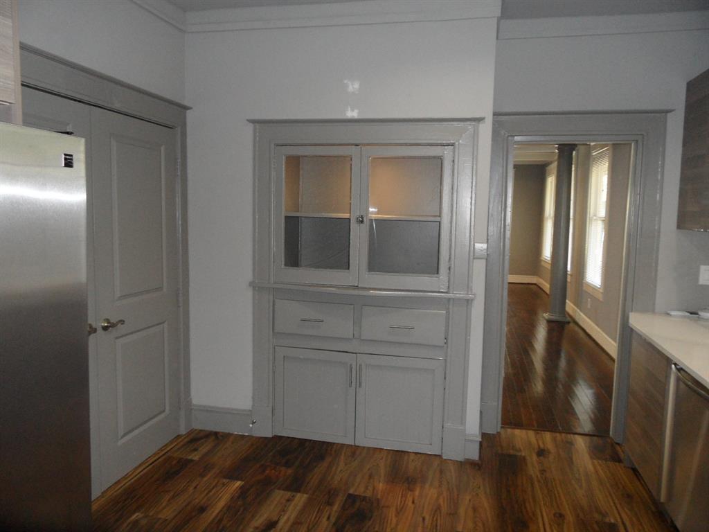 East Columbia Place - Residential