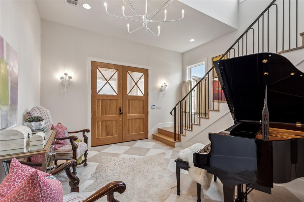 Lawn Glen Abbey - Residential