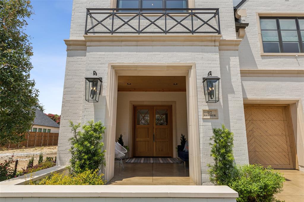 Lawn Glen Abbey - Residential