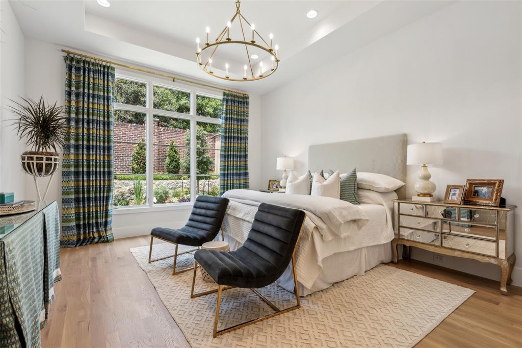 Lawn Glen Abbey - Residential