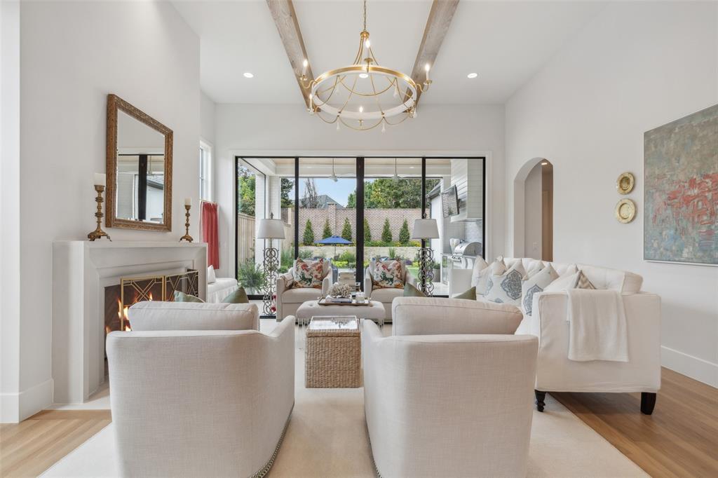 Lawn Glen Abbey - Residential
