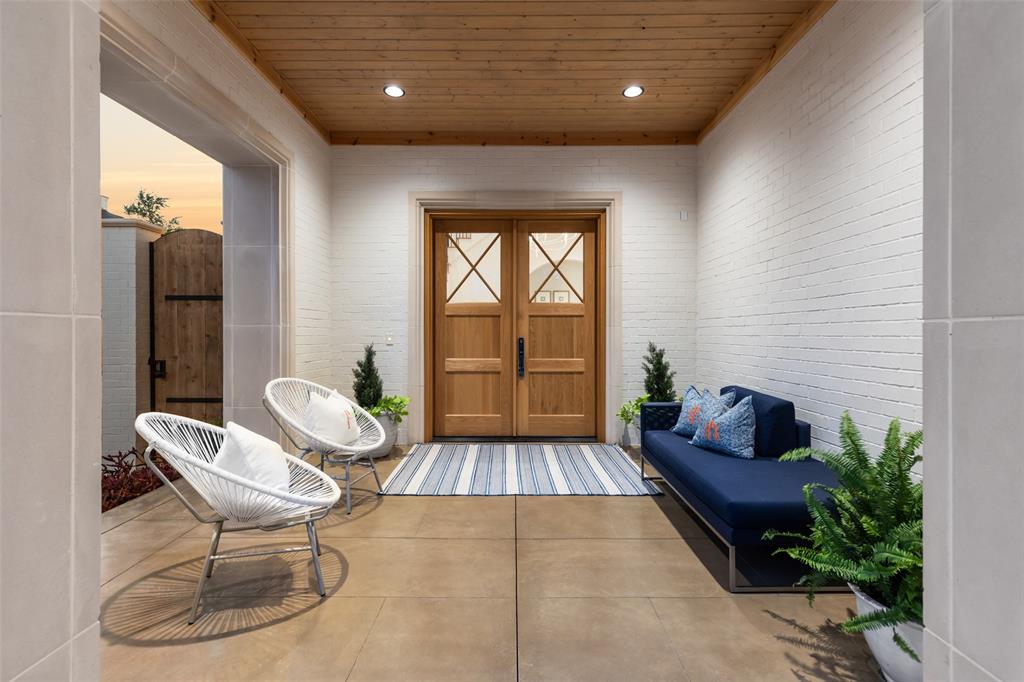 Lawn Glen Abbey - Residential