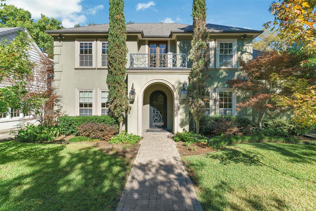 Fall in love on Lovers Ln in the heart of University Park! This charming 4-bedroom, 3.5-bath home seamlessly blends classic charm with modern luxury. Featuring a sunlit open floor plan, soaring ceilings, and hand-crafted details, this home offers a gourmet kitchen, a spacious primary suite with a spa-like bath, and generously sized secondary bedrooms. Entertain in style with a formal dining room, living spaces with loads of detail, and a serene backyard made for hosting your most exclusive events. Located near parks, shopping at nearby Highland Park Village, and zoned to HPISD, this home is a rare blend of sophistication and convenience.