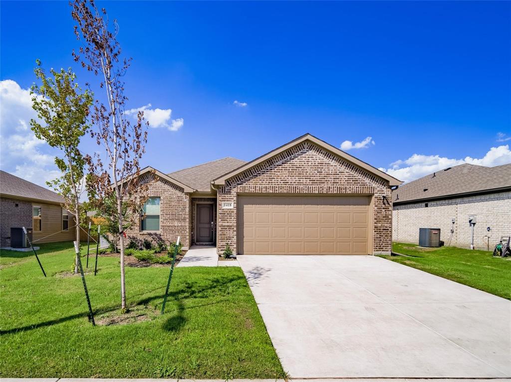 Nestled within the growing neighborhood of Jacksons Run, this 3 bedroom, 2 full bath home is located in a highly desirable location. Easy access to I-30 corridor you’ll find tons of dining, shopping, and entertainment options. Enjoy a cookout in your nice sized backyard that offers an OVERSIZED patio.  Refrigerator, Washer & Dryer are available for purchase which would make for a smooth move in.