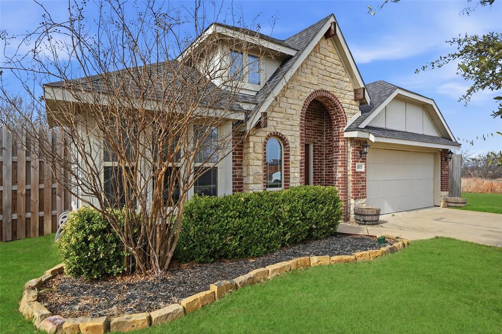 Welcome to this adorable 4-bedroom, 2-bath home with an additional office that could be utilized as another bedroom or flex area. This cozy home is located in the heart of Alvarado with quick, convenient access to major highways, schools, and shopping. The open-concept living area provides a bright, welcoming flow — the first room off the entry is truly flexible and includes a closet, making it ideal as an office, den, or additional bedroom. Three additional spacious bedrooms fill the home with natural light and offer plenty of space for family, guests, or a home office.
The generous primary suite is a private retreat with an ensuite bath featuring a relaxing garden tub. Enjoy the spacious area, and the bonus room that can be an office or even bonus room.  Outside offers even more possibilities: a large backyard with an awesome shop or additional workspace, perfect for hobbies, storage, or a home business — the sky’s the limit. This home blends everyday functionality with flexible living options in a desirable, convenient location. Don’t miss your chance to tour this beauty — schedule your showing today!