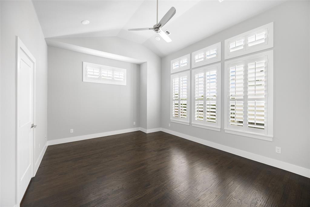 4222 Roseland Bldg 4226 - Residential
