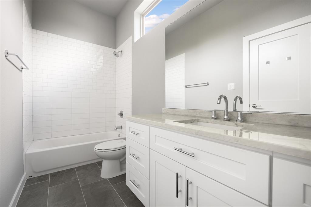 4222 Roseland Bldg 4226 - Residential