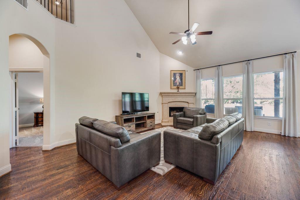Serene Villas Of Keller - Residential