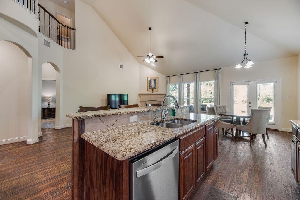Serene Villas Of Keller - Residential
