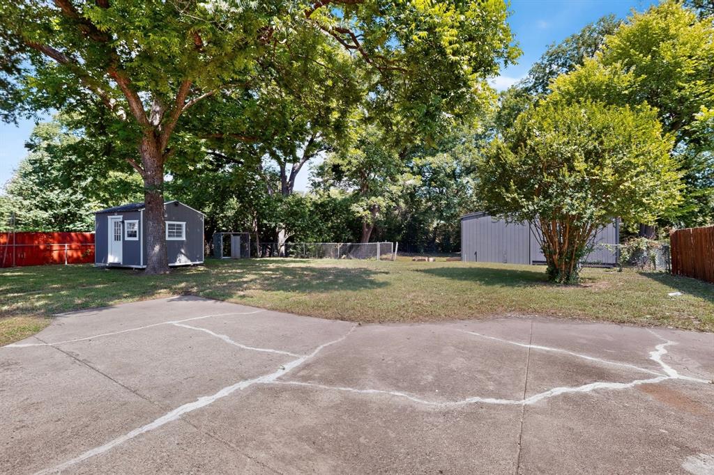 Glen Oaks - Residential