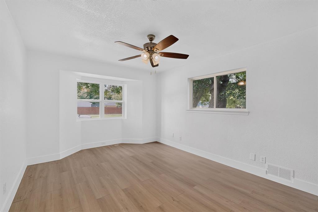 Glen Oaks - Residential