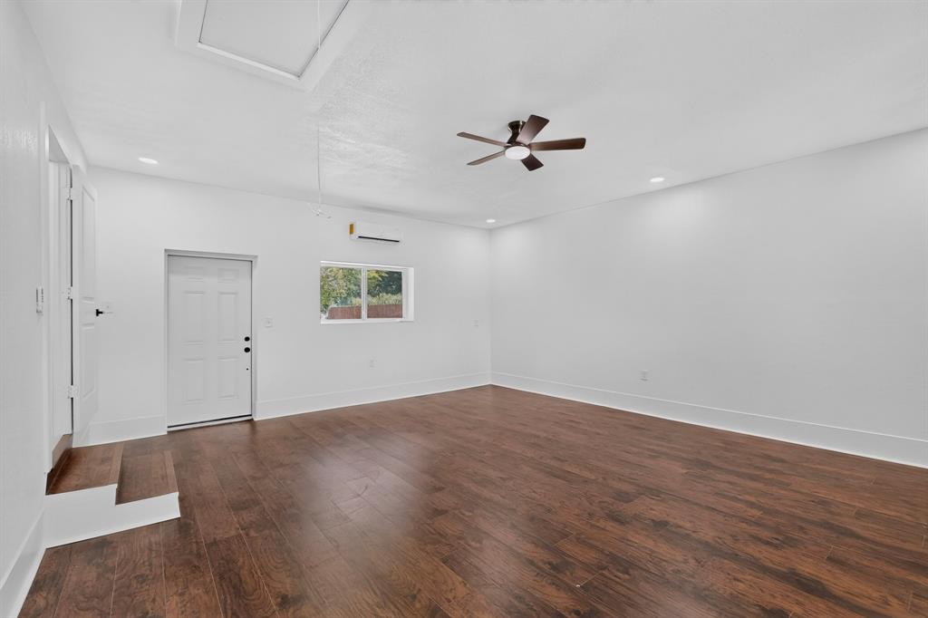 Glen Oaks - Residential