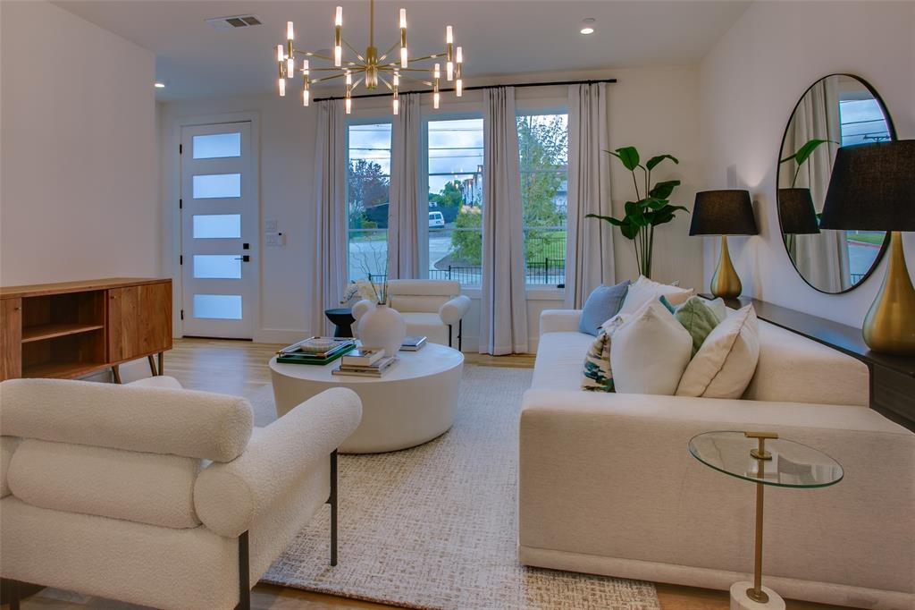 Lakeside - Residential
