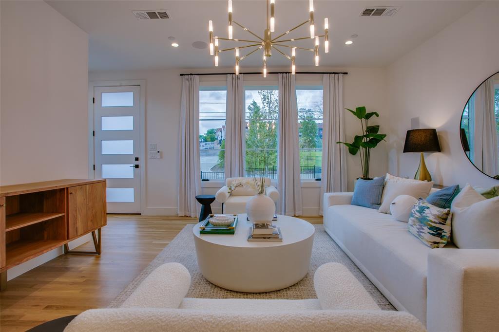 Lakeside - Residential