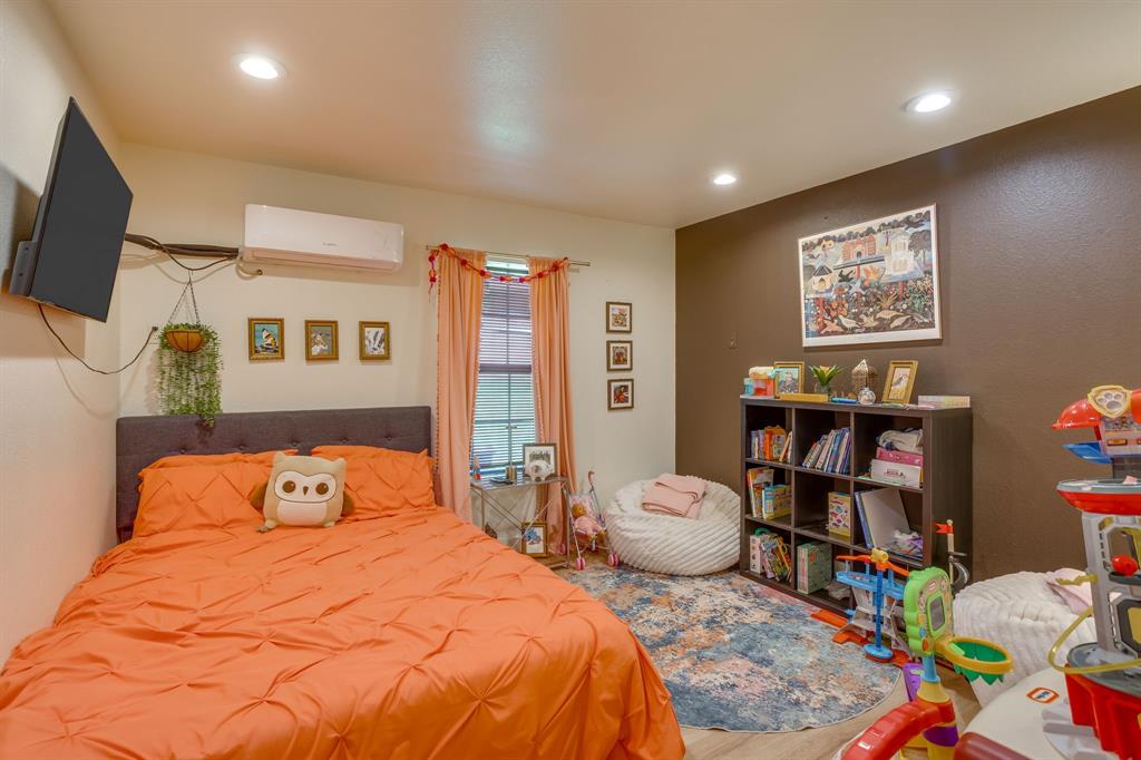 Henslee - Residential