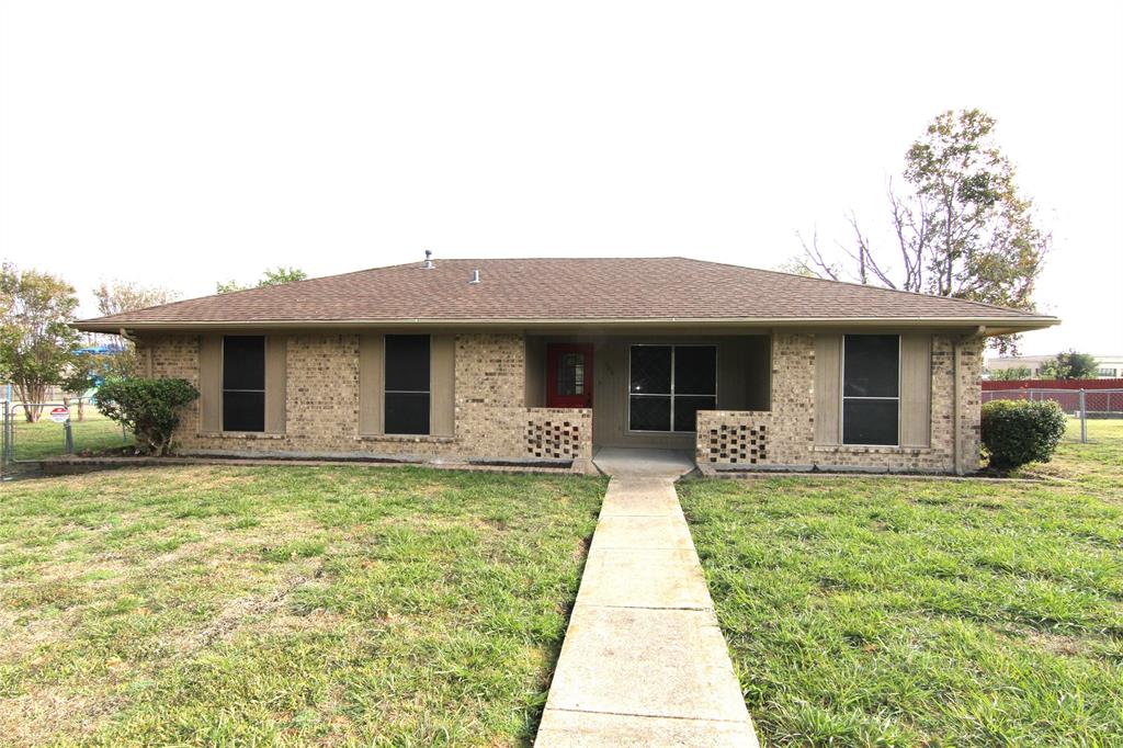 Come experience this newly renovated home featuring 3 bedrooms, 2 bathrooms. Kitchen updates include quartz countertops with new soft close kitchen cabinets, stainless steel appliances, new light fixtures, ceiling fans and freshly painted throughout.