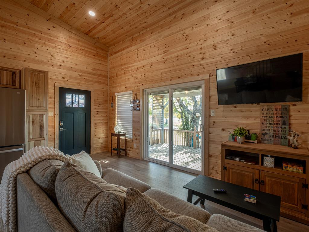 Williamson Cabin - Residential