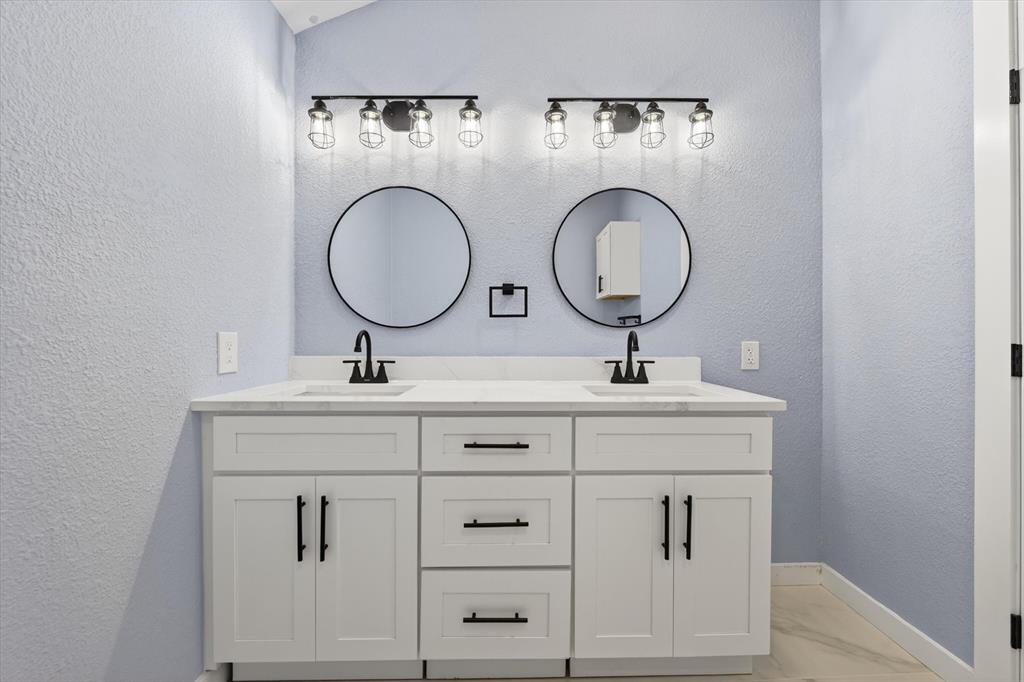 Hickory Creek Meadows - Residential