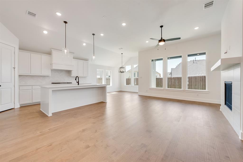Tavolo Park - Residential
