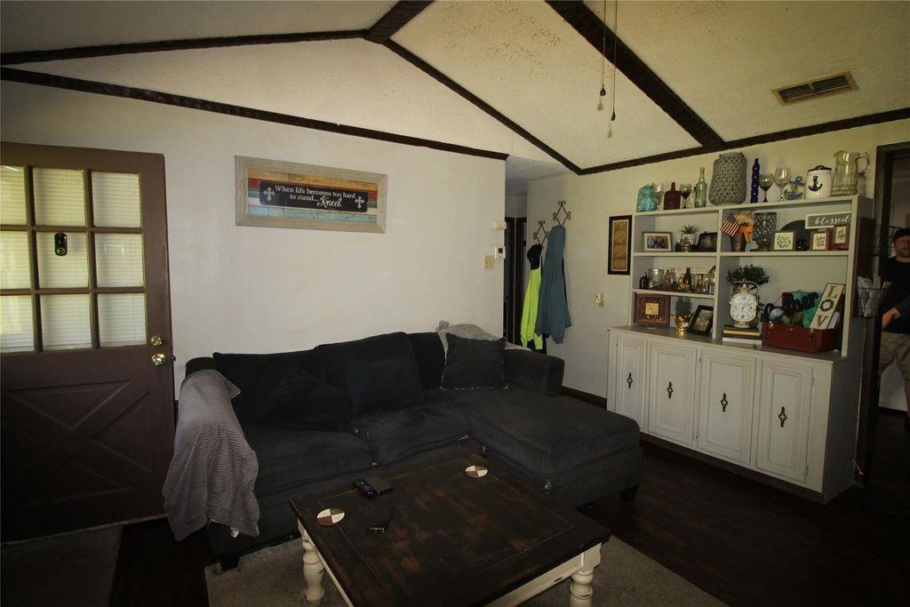 PINEDA JOSE EAST - Residential