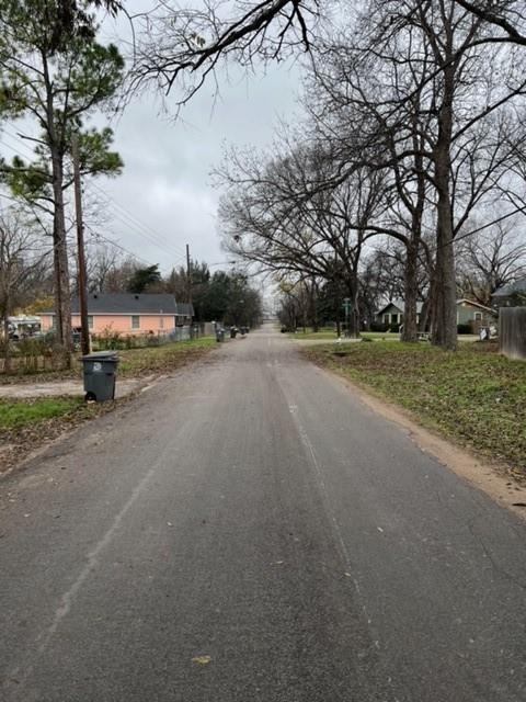 Central Ave - Land