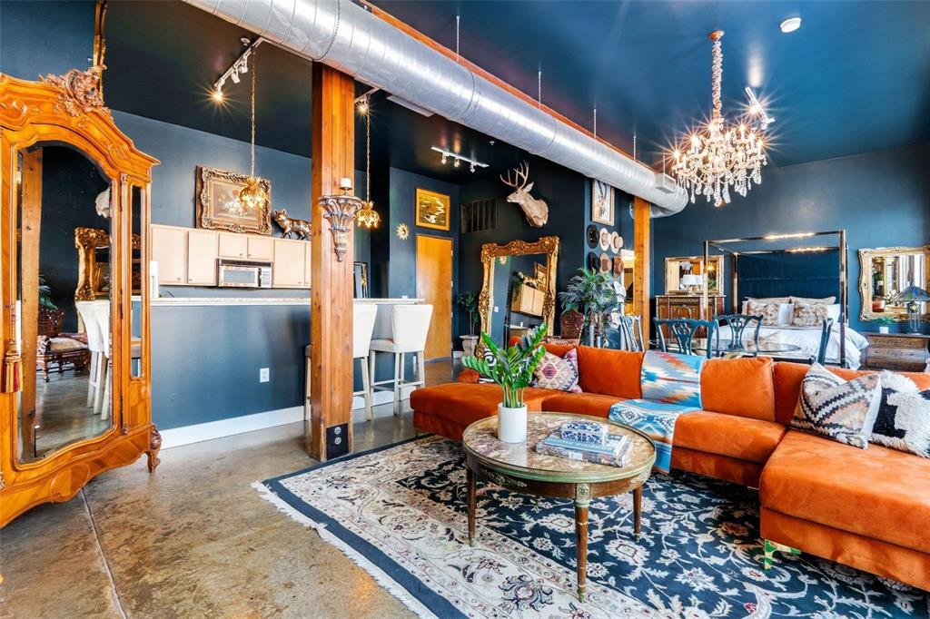 Live Oak Lofts Condo - Residential