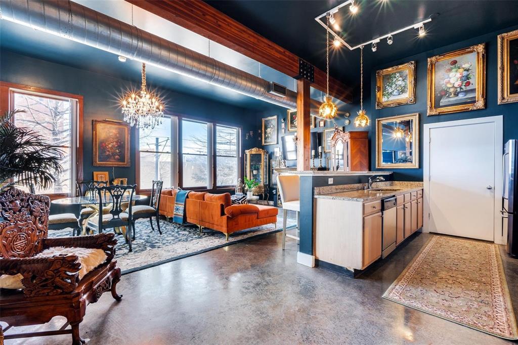 Live Oak Lofts Condo - Residential