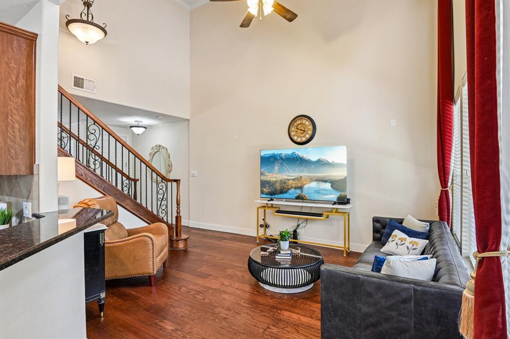 Villas At Coppell Twnhms - Residential