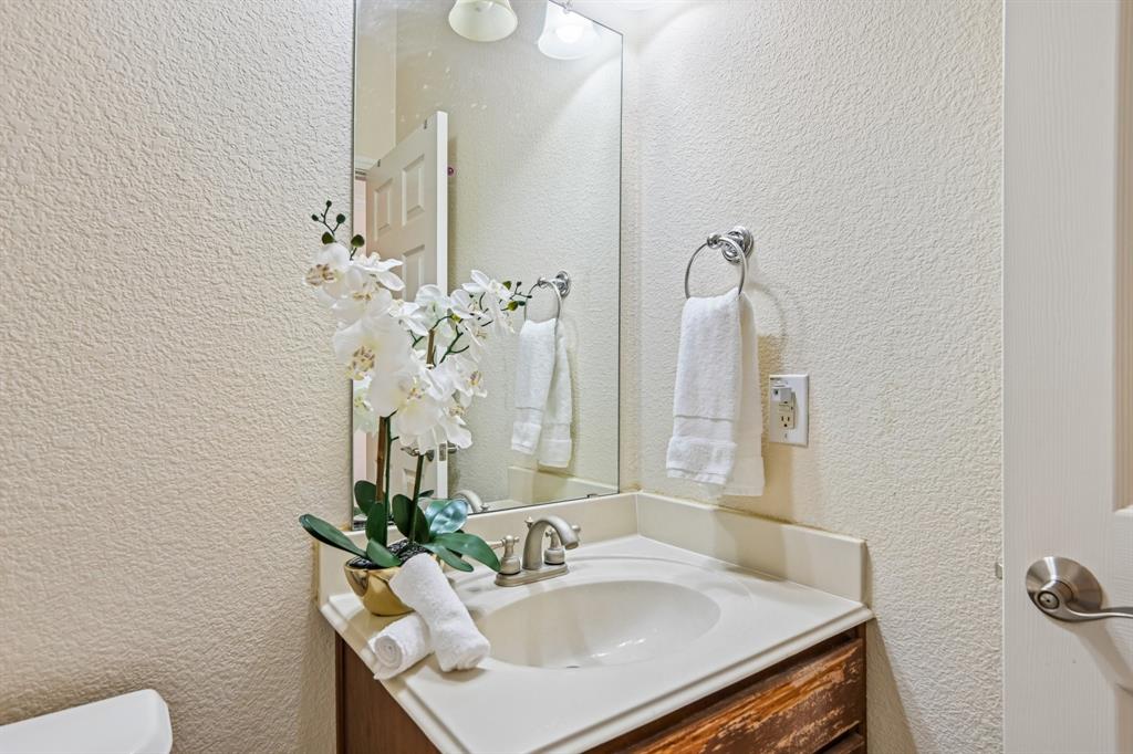 Villas At Coppell Twnhms - Residential
