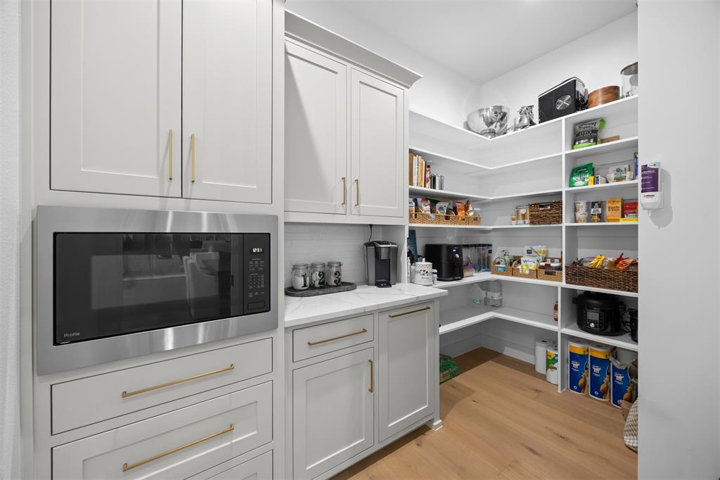 Hidden Creeks Pointe - Residential