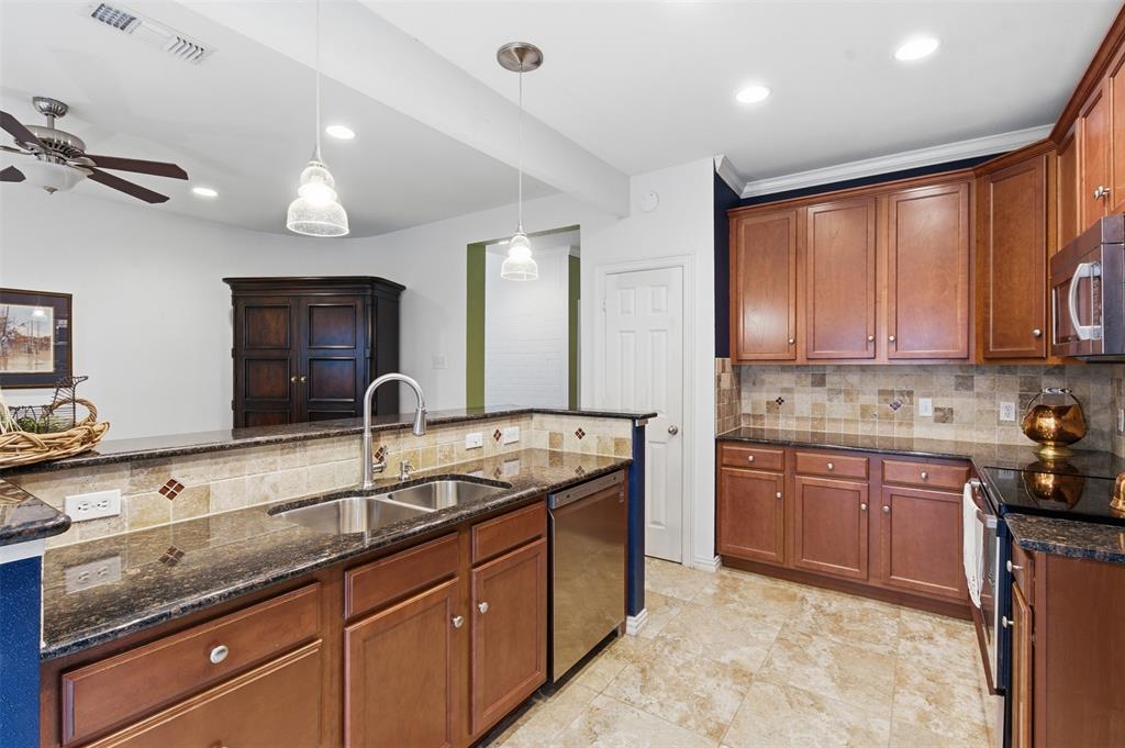Lakes of Bent Tree Condo - Residential