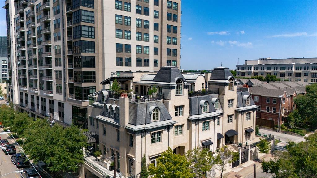 Brownstones 02 - Residential