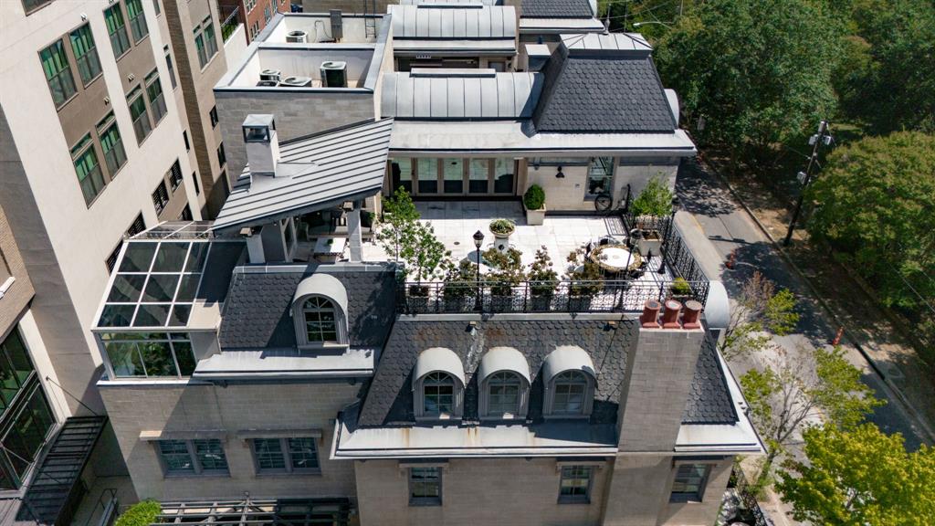Brownstones 02 - Residential