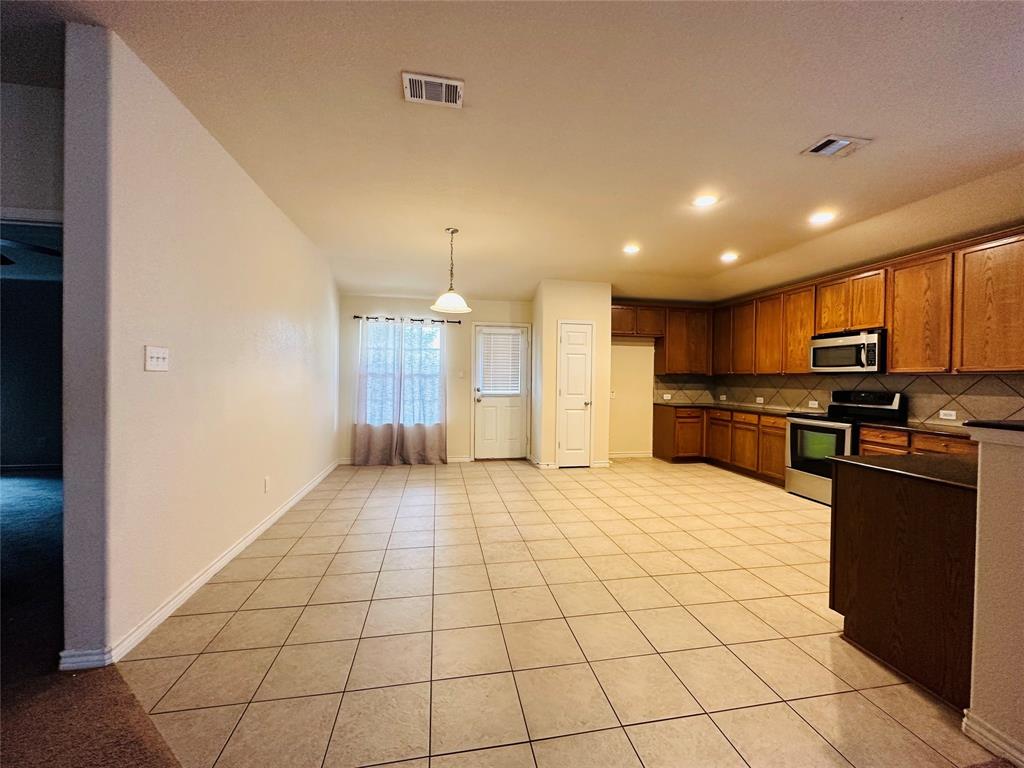 MIDWAY SQUARE - Residential Lease