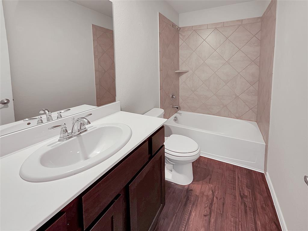 Camden Pk Red Oak - Residential