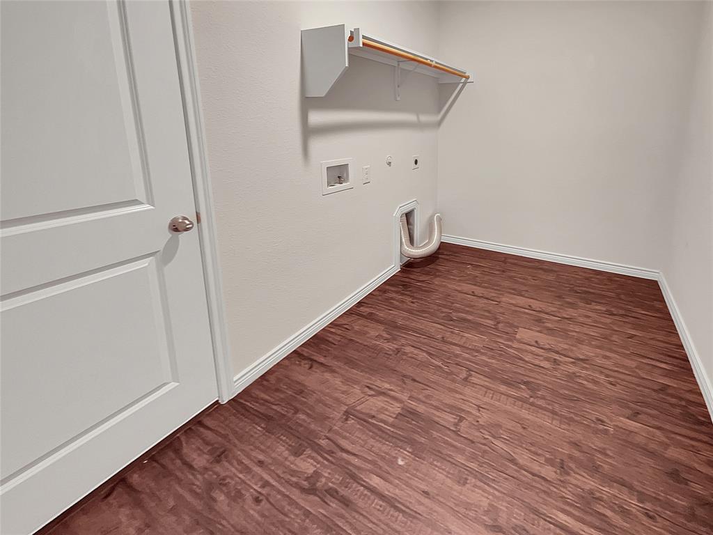 Camden Pk Red Oak - Residential