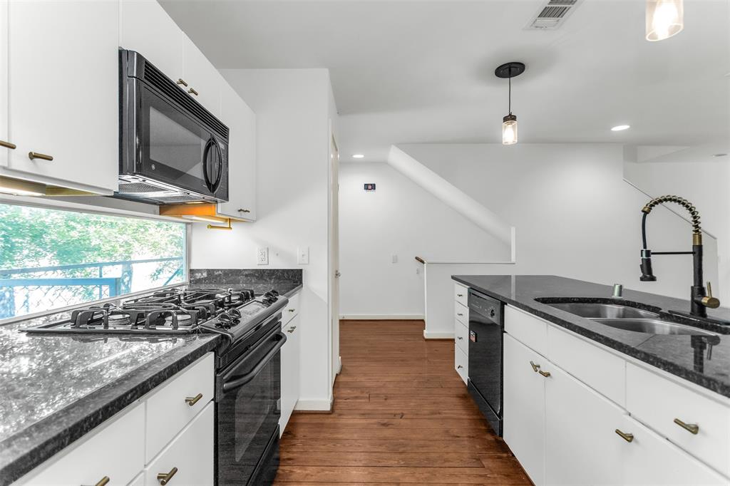 Caddo Street Twnhms - Residential
