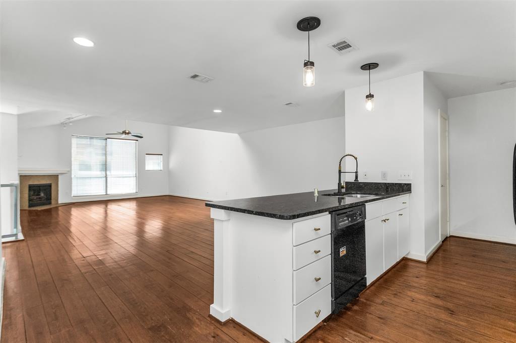 Caddo Street Twnhms - Residential