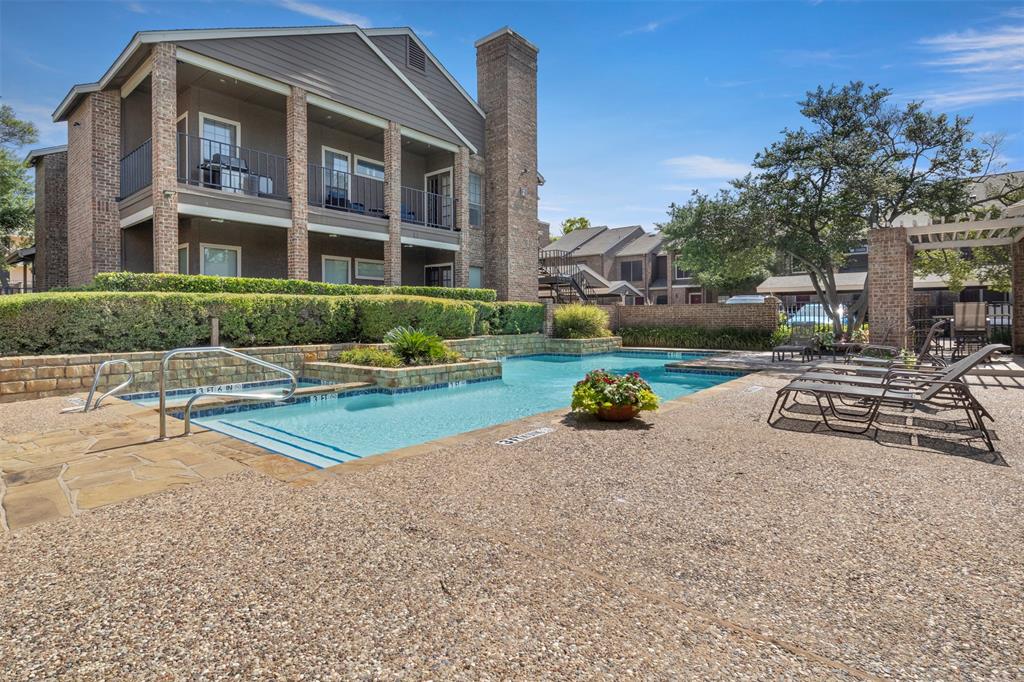 Cobblestone Square - Residential