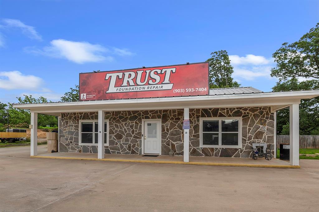 Fairway Bus Park - Commercial Sale