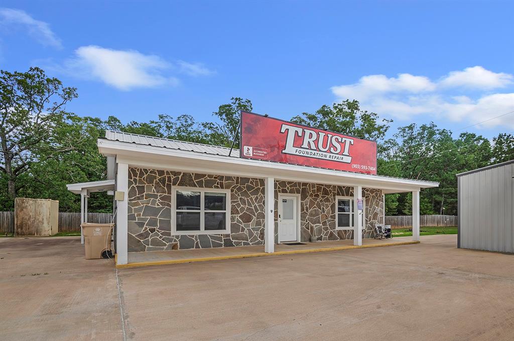 Fairway Bus Park - Commercial Sale