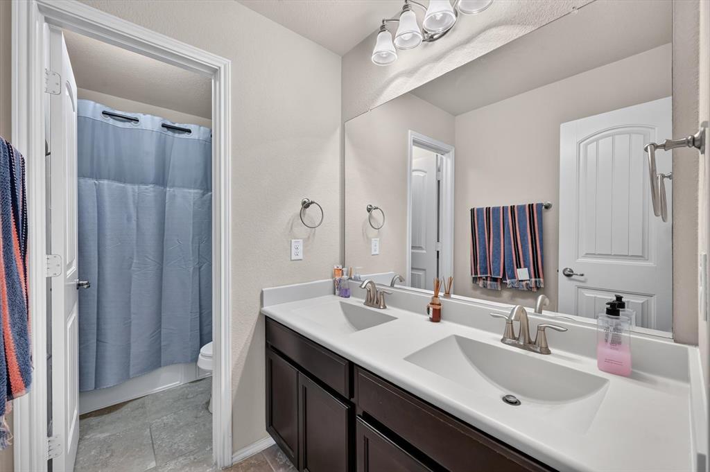 Mistletoe Hill Ph VI & Vii - Residential