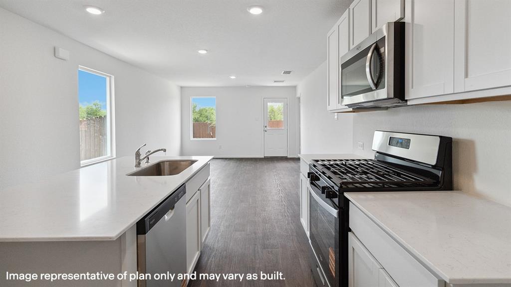 Leonard Crossing - Residential