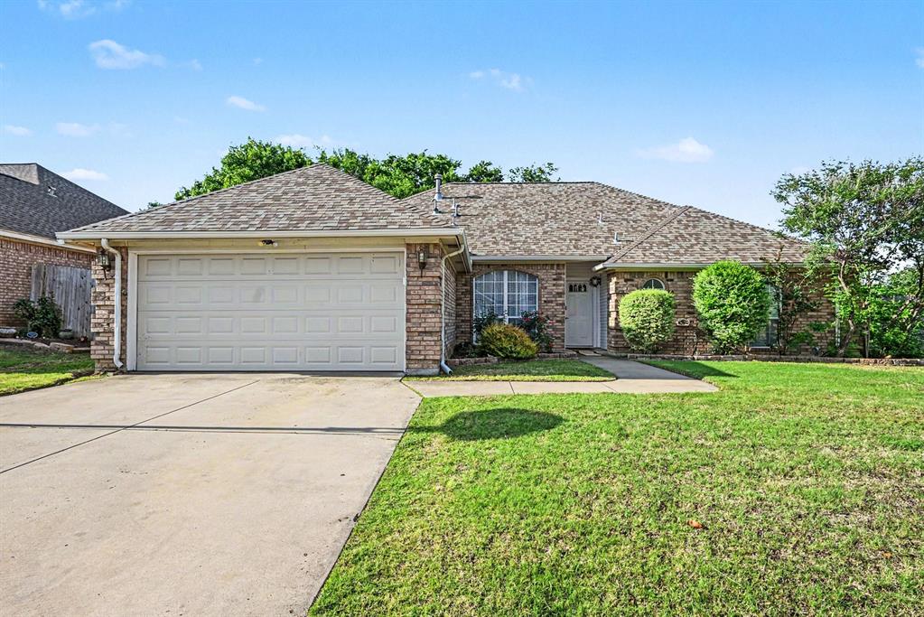 Spacious, One Story, 4 Bedrooms, Open Concept with vaulted ceilings throughout the home. Great Floor Plan! Good size Study! Large living area with vaulted ceilings that opens to the kitchen. Good sized Kitchen with huge eating area, beautiful newer Gas stove and microwave, newer stainless steel Dishwasher. Master retreat separate from 3 bedrooms on the other side of the home. The Master Bedroom Suite has Large Master Bath includes garden tub, separate shower, dual sinks and walk-in closet. One of the largest backyards in the neighborhood. Nice patio. Beautiful Cross Timber Park is a short walk away! See this one fast - it won't last long!