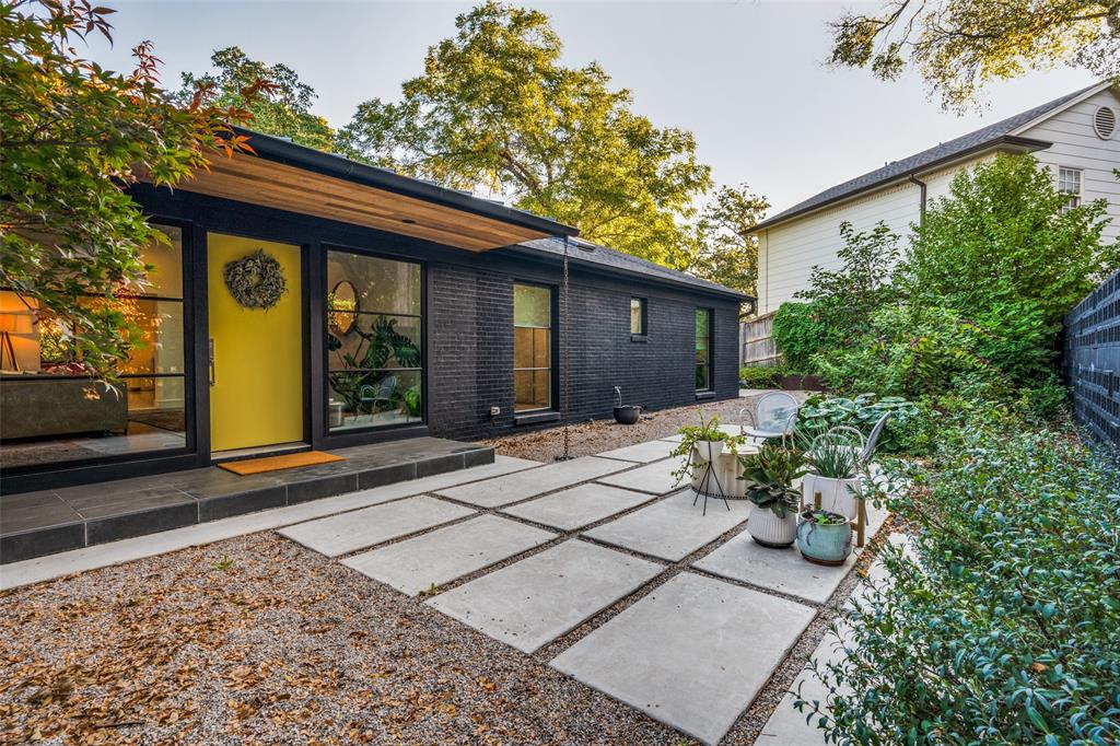 Crestwood - Residential