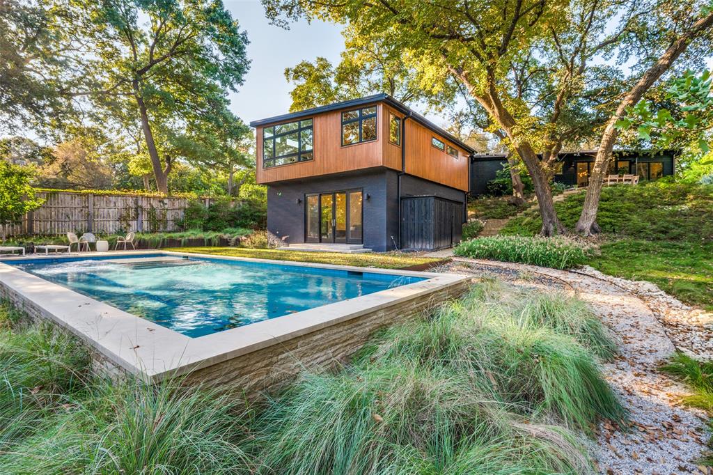 Crestwood - Residential