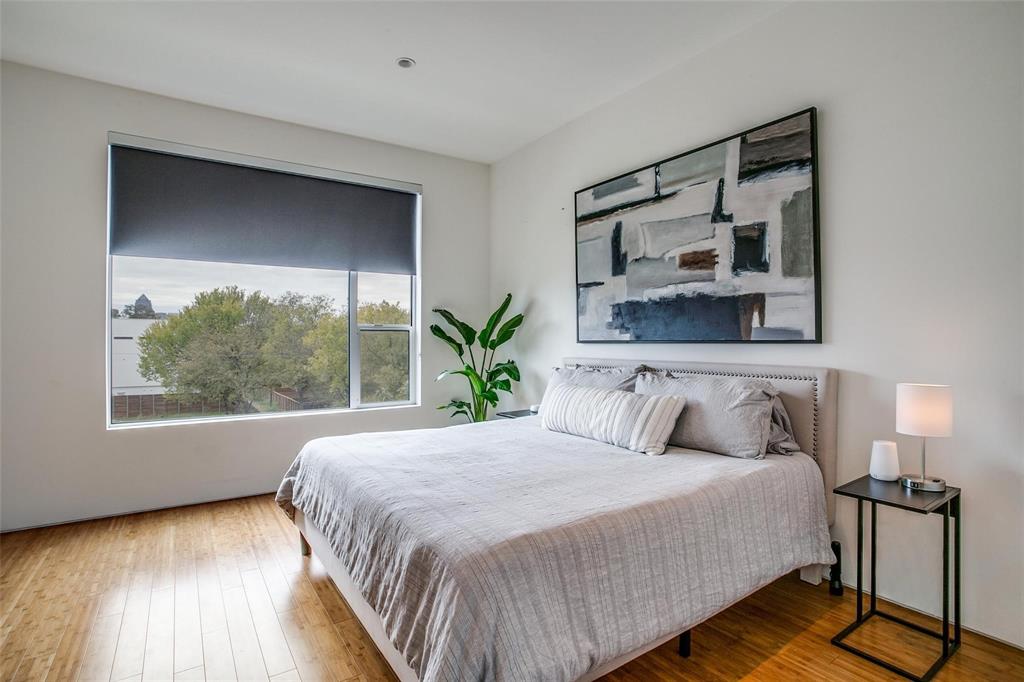 4401 Roseland Condo - Residential