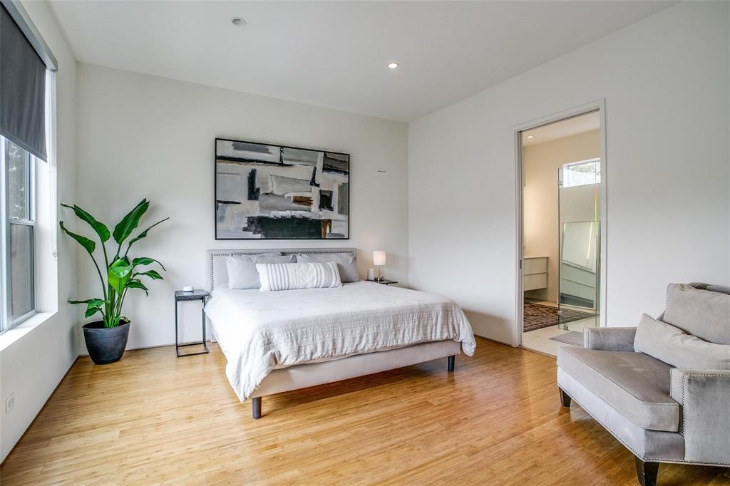 4401 Roseland Condo - Residential